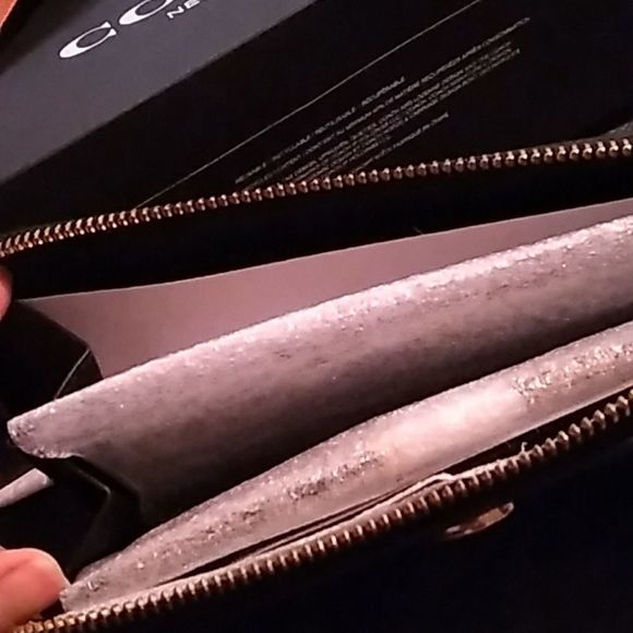 COACH TOTE BAG LARGE TOTE BAG BLACK RED LEATHER & COACH WALLET NWT - Picture 12 of 17